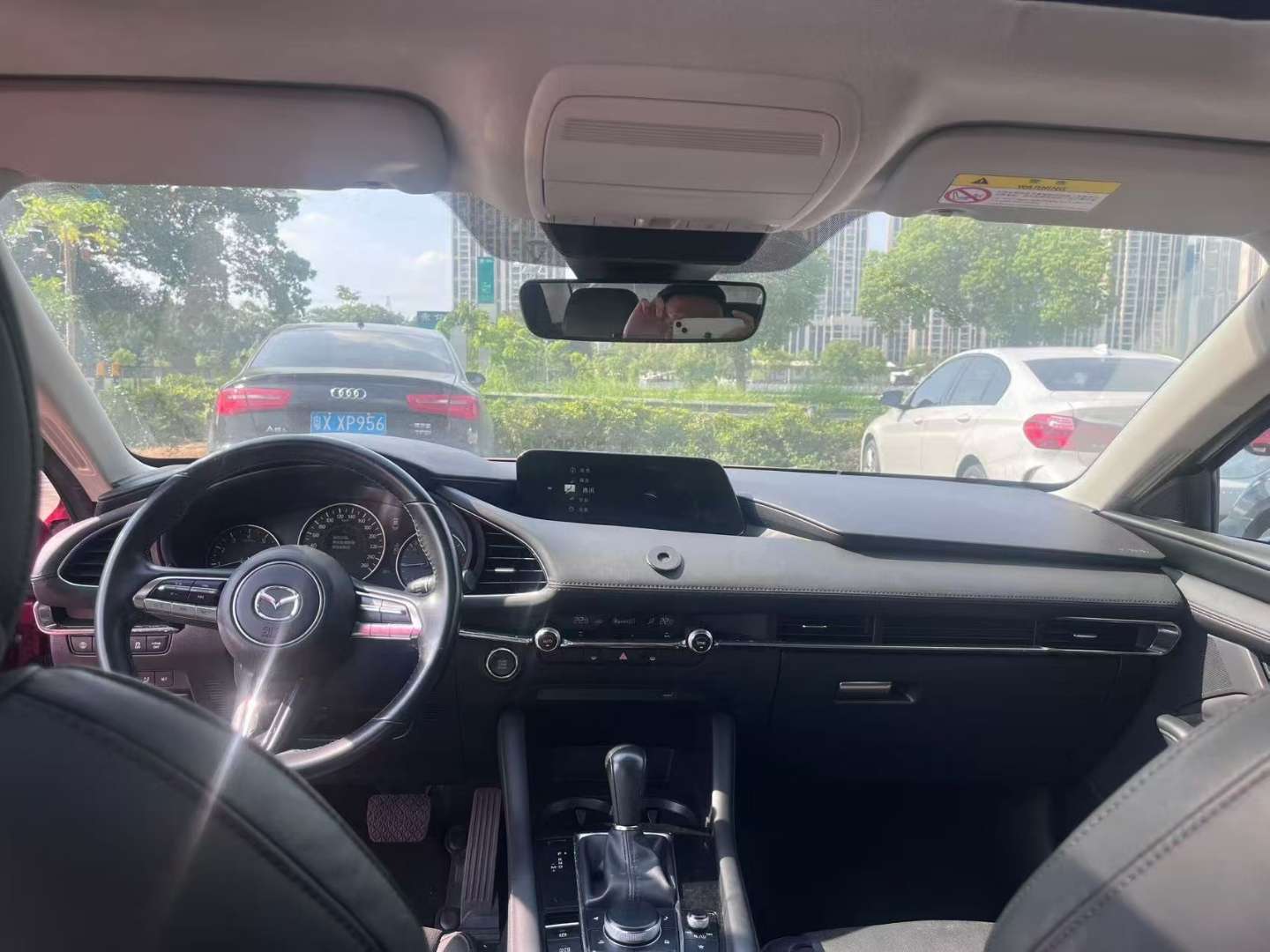 Mazda Mazda3 2020 2.0L e-SKYACTIV X Premium 8