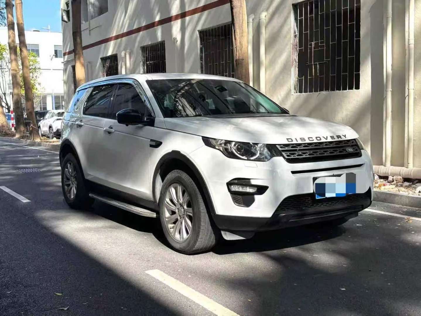 Land Rover Discovery Sport 2.0T SE Automatic 2