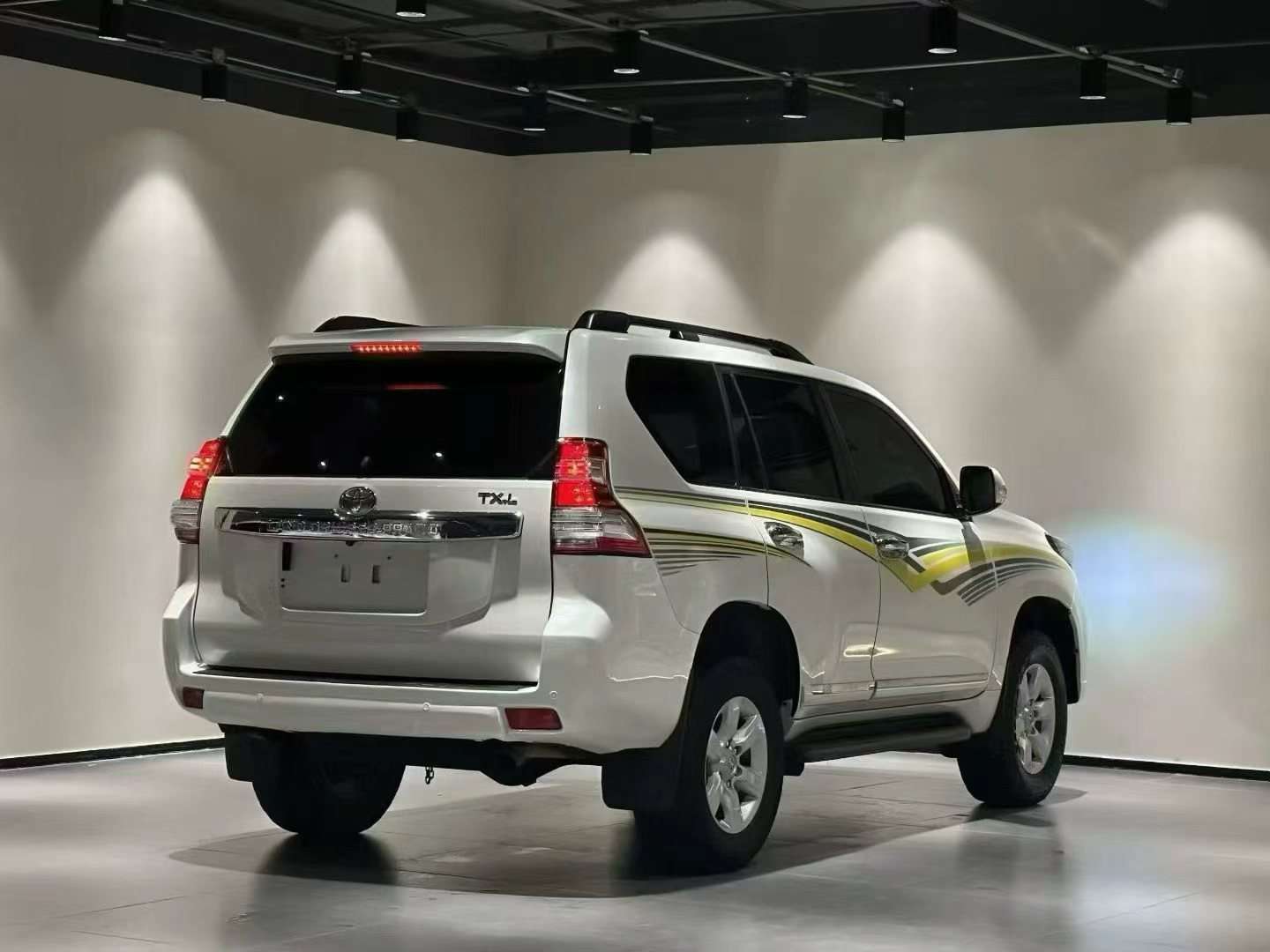 Toyota Prado 2014 2700 China Standard 5 Seats 8