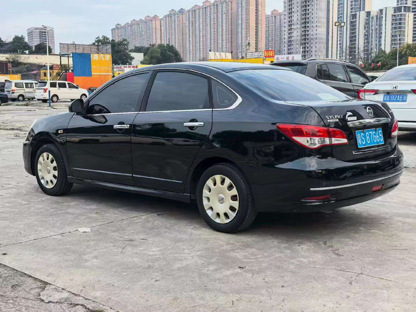 Nissan Sylphy 2012 1.6L Automatic 9