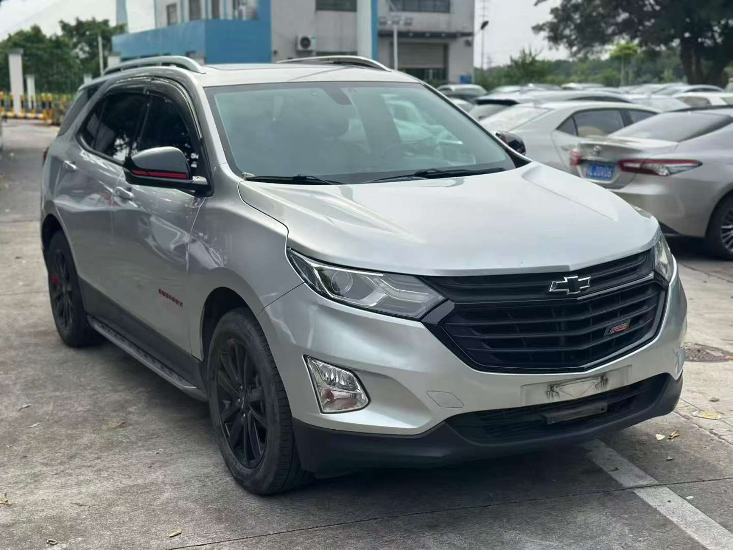 Chevrolet Equinox 550T Automatic AWD RS Trail Edition 2