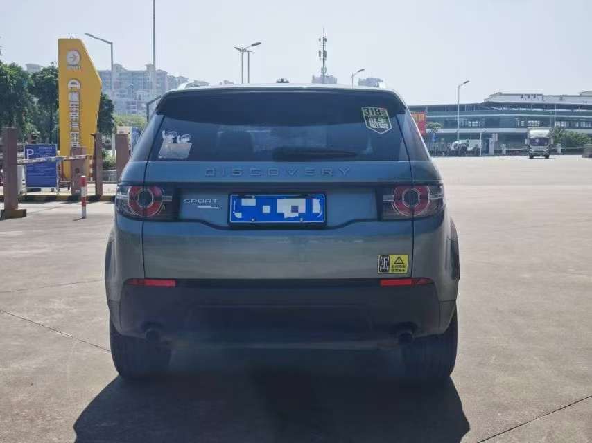Land Rover Discovery Sport S Edition 2.0T 4