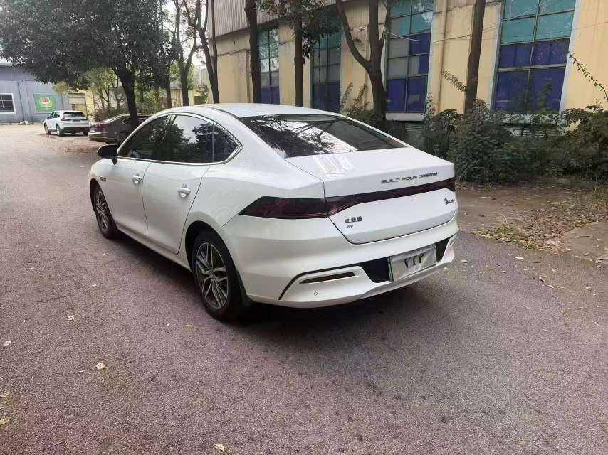 BYD Qin Plus 8