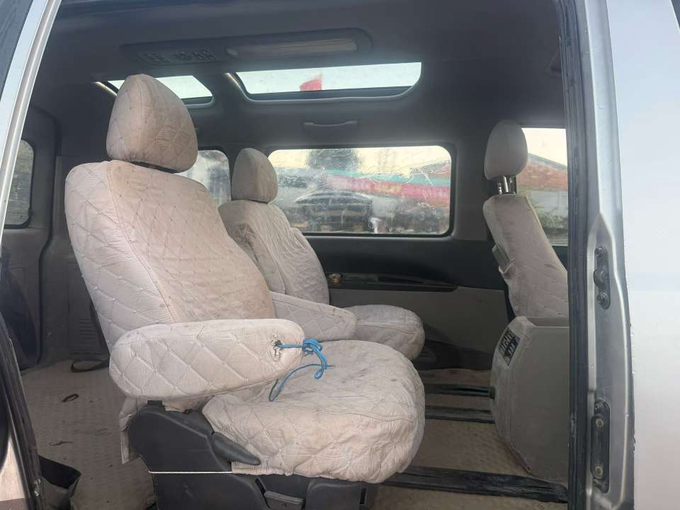 Dongfeng Lingzhi M3 Manual 1.6L 7-Seater 7