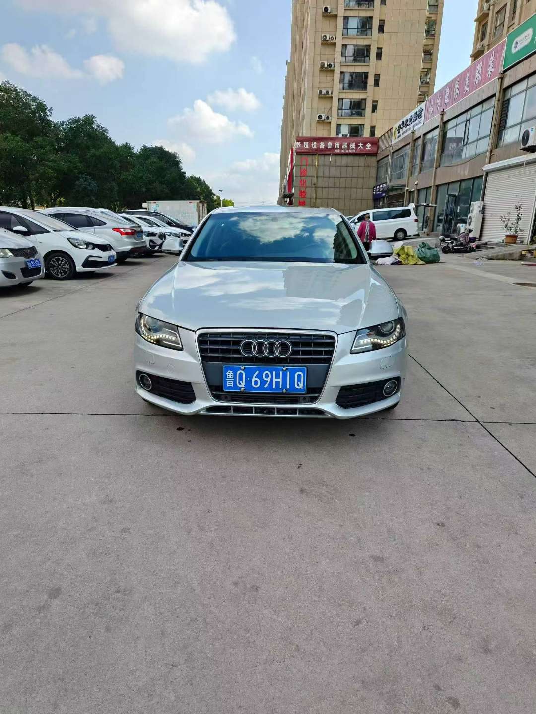 Audi A4L 2010 2.0T Sport High Spec 2
