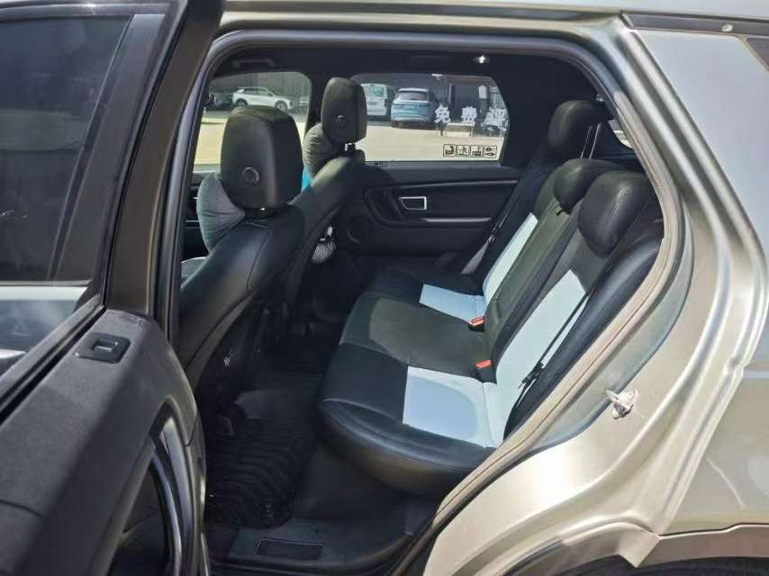 Land Rover Discovery Sport S Edition 2.0T 6