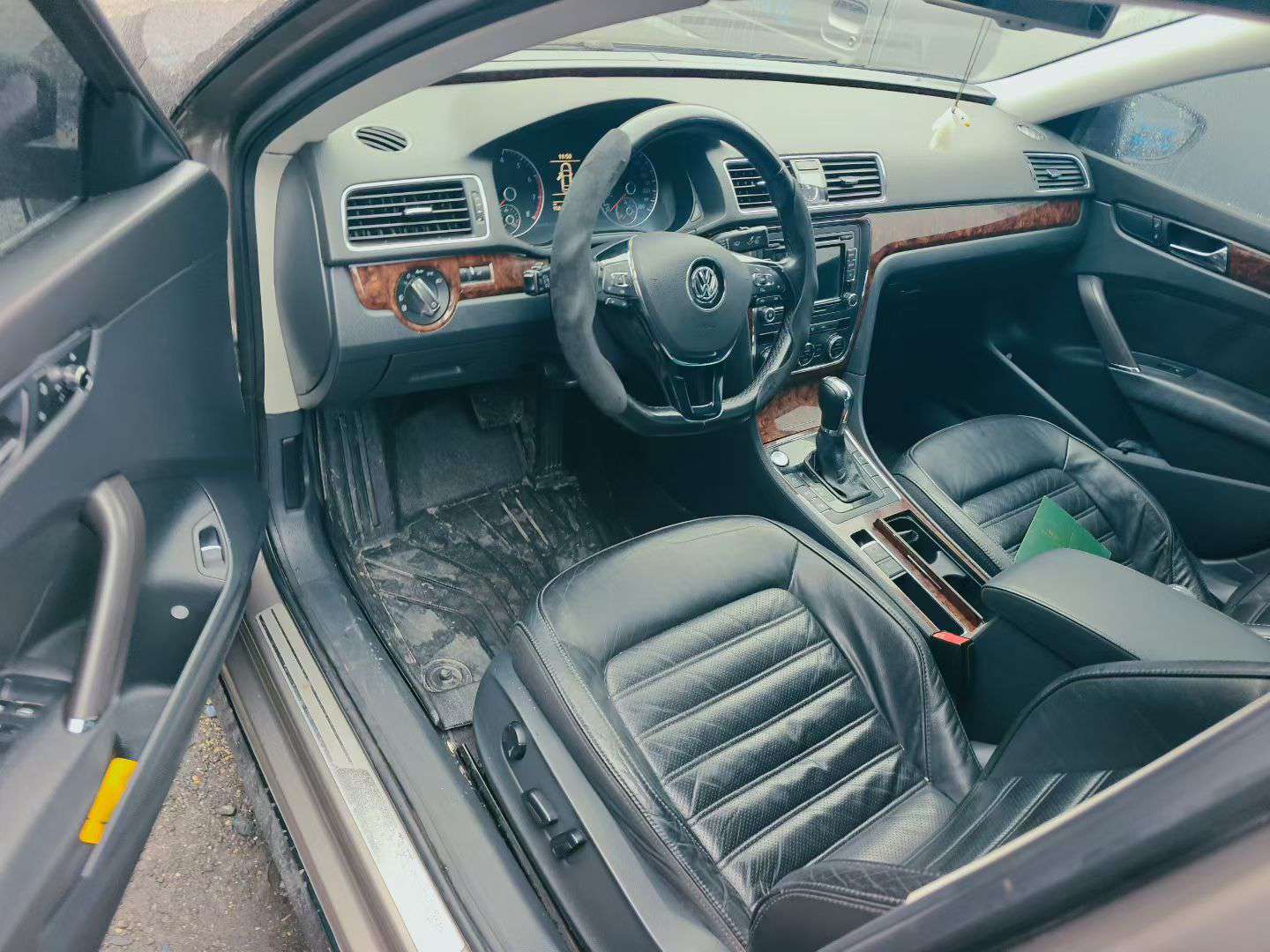 Volkswagen Passat 1.8T Yuzun Edition 3