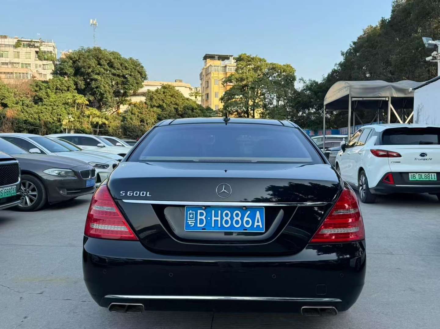 Mercedes-Benz S-Class 3