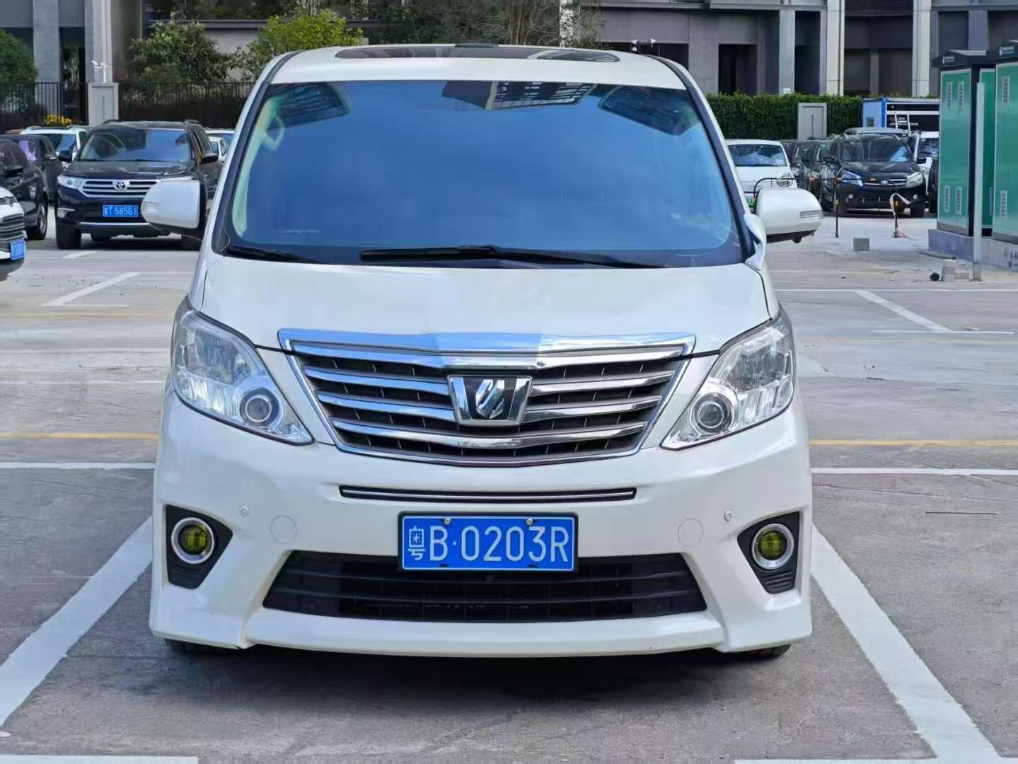Toyota Alphard 2013 3.5L Automatic Sunroof Parallel Import