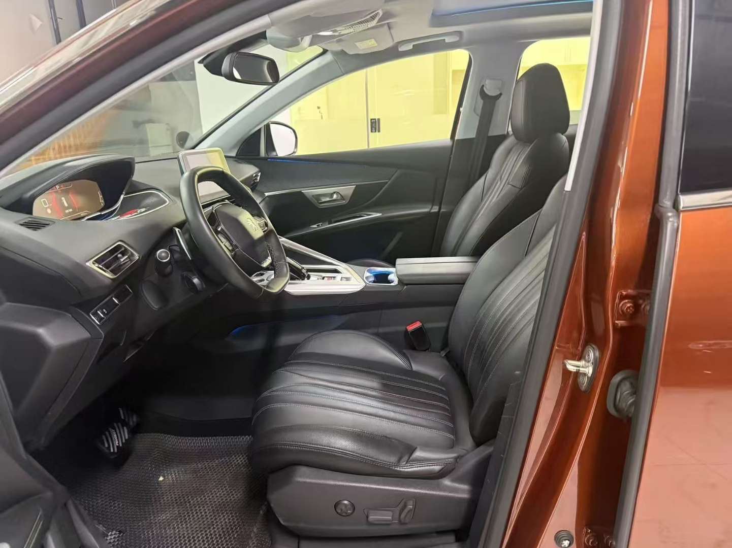 Peugeot 4008 Luxury Edition 350P 1.6T 8