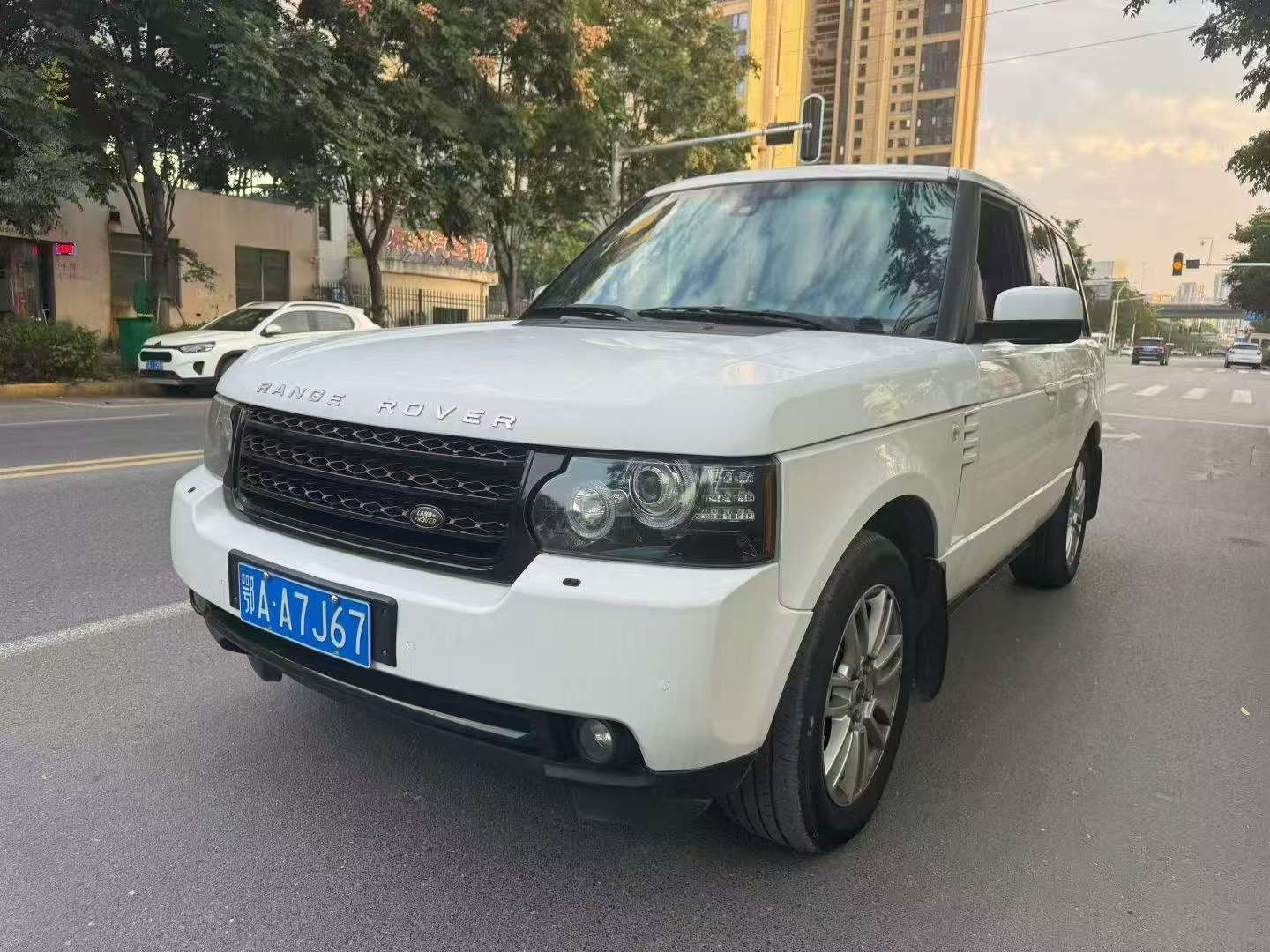 Land Rover Range Rover 3