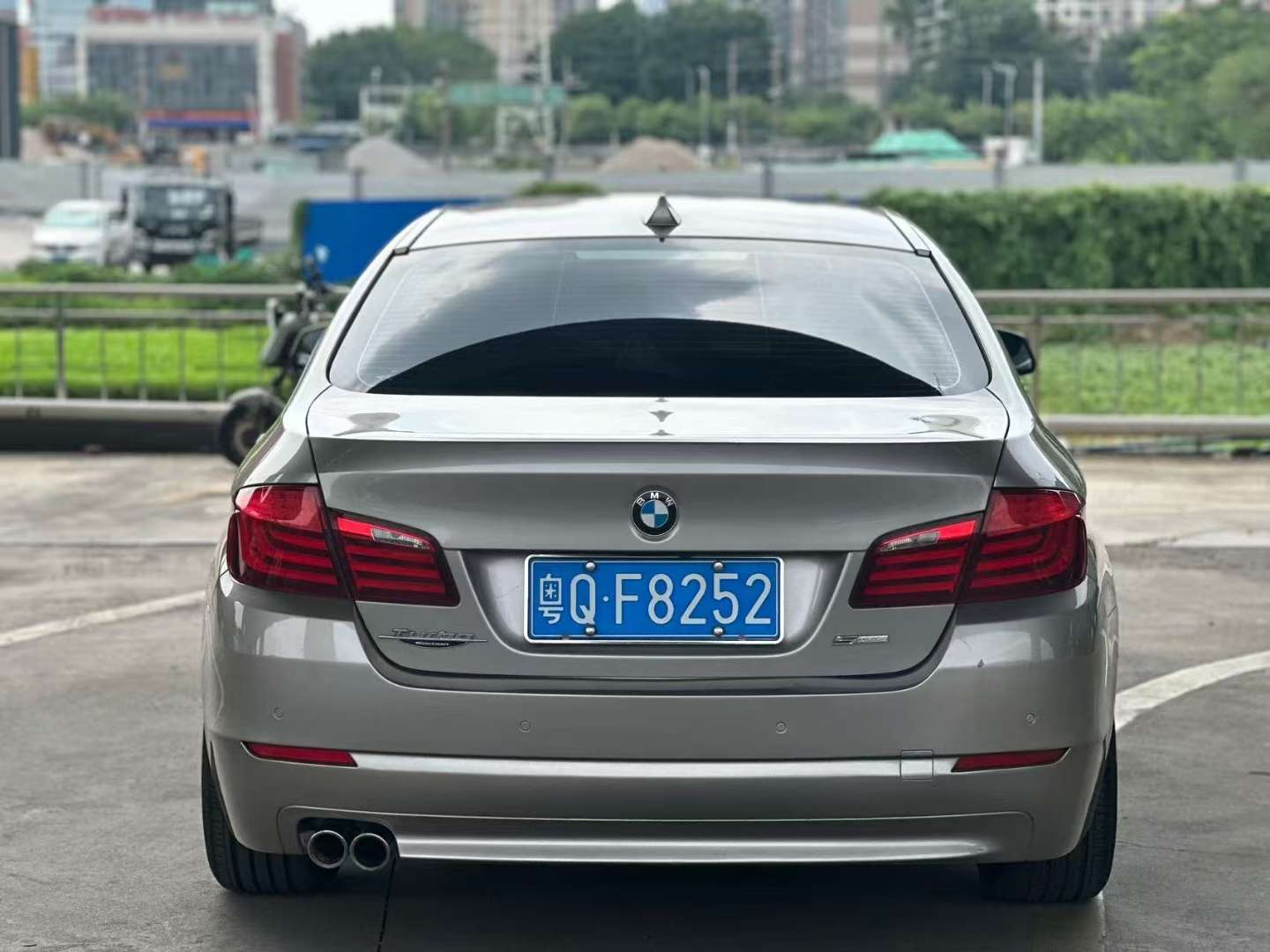 BMW 5 Series 2012 525Li 4
