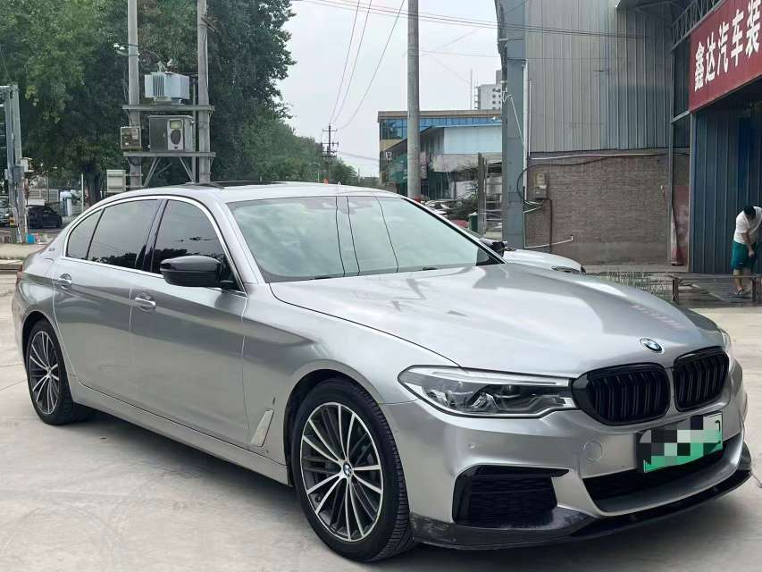 BMW 5 Series 530Le 2