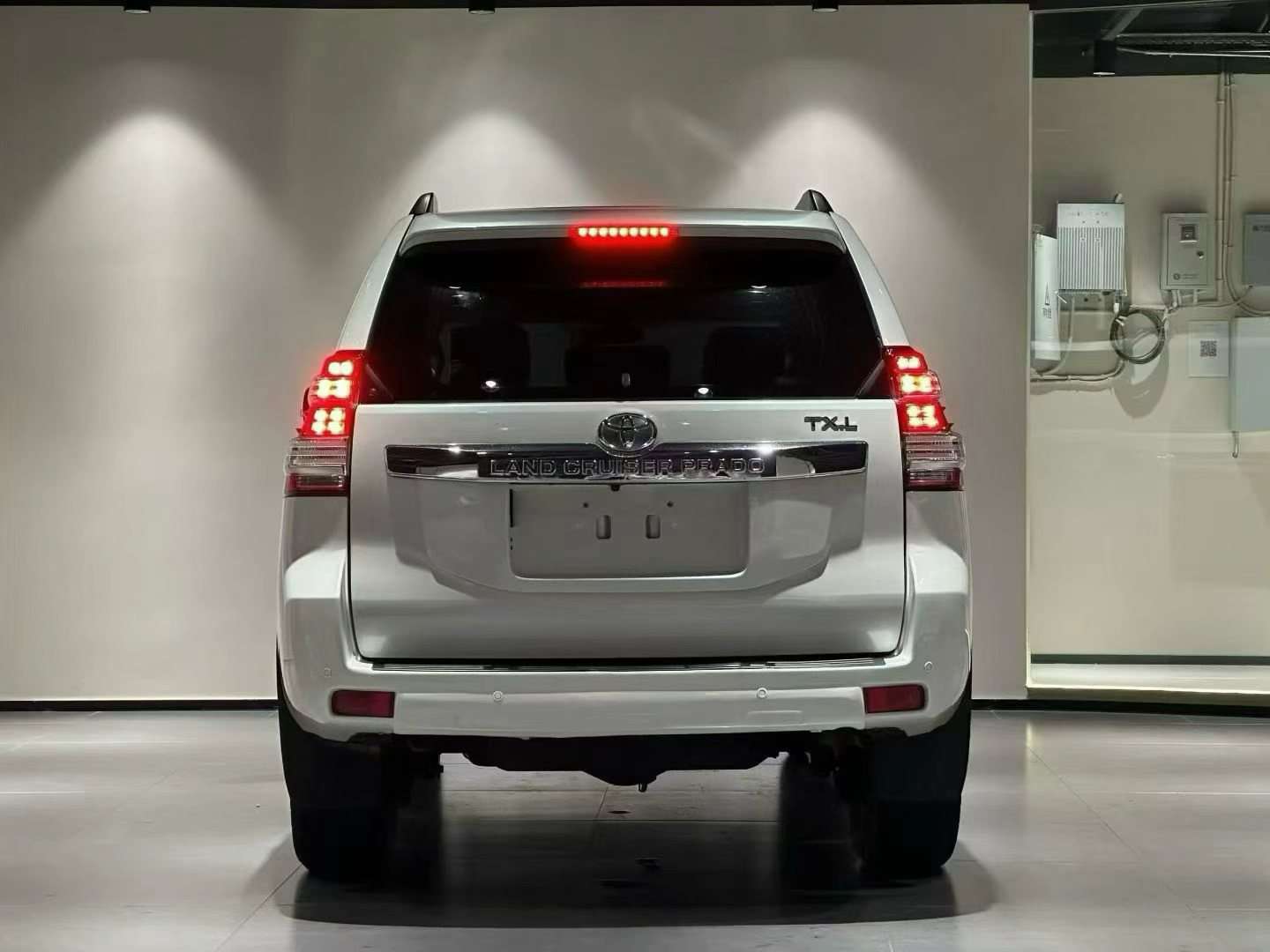 Toyota Prado 2014 2700 China Standard 5 Seats 9
