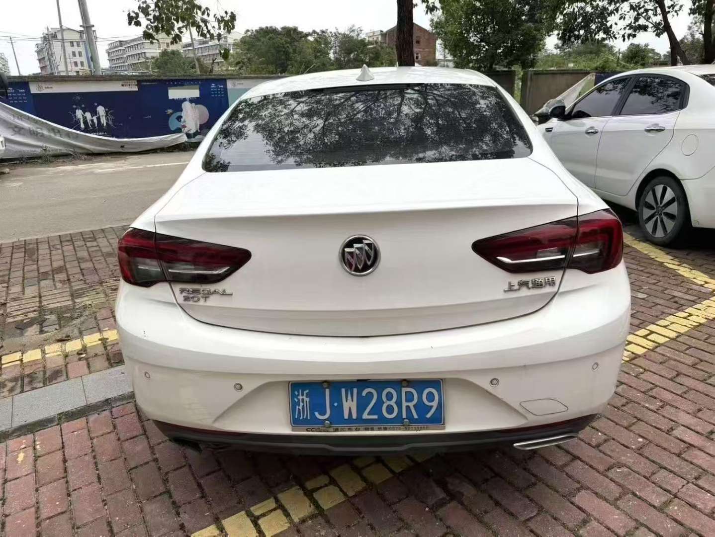Buick Regal 1.5T Luxury Edition 3