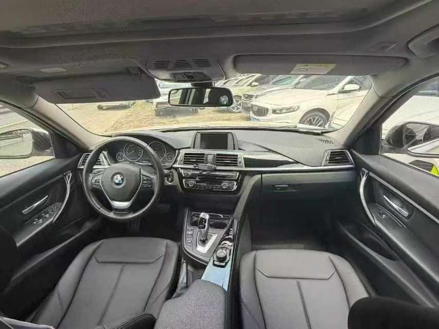 BMW 3 Series 320Li Sport 5