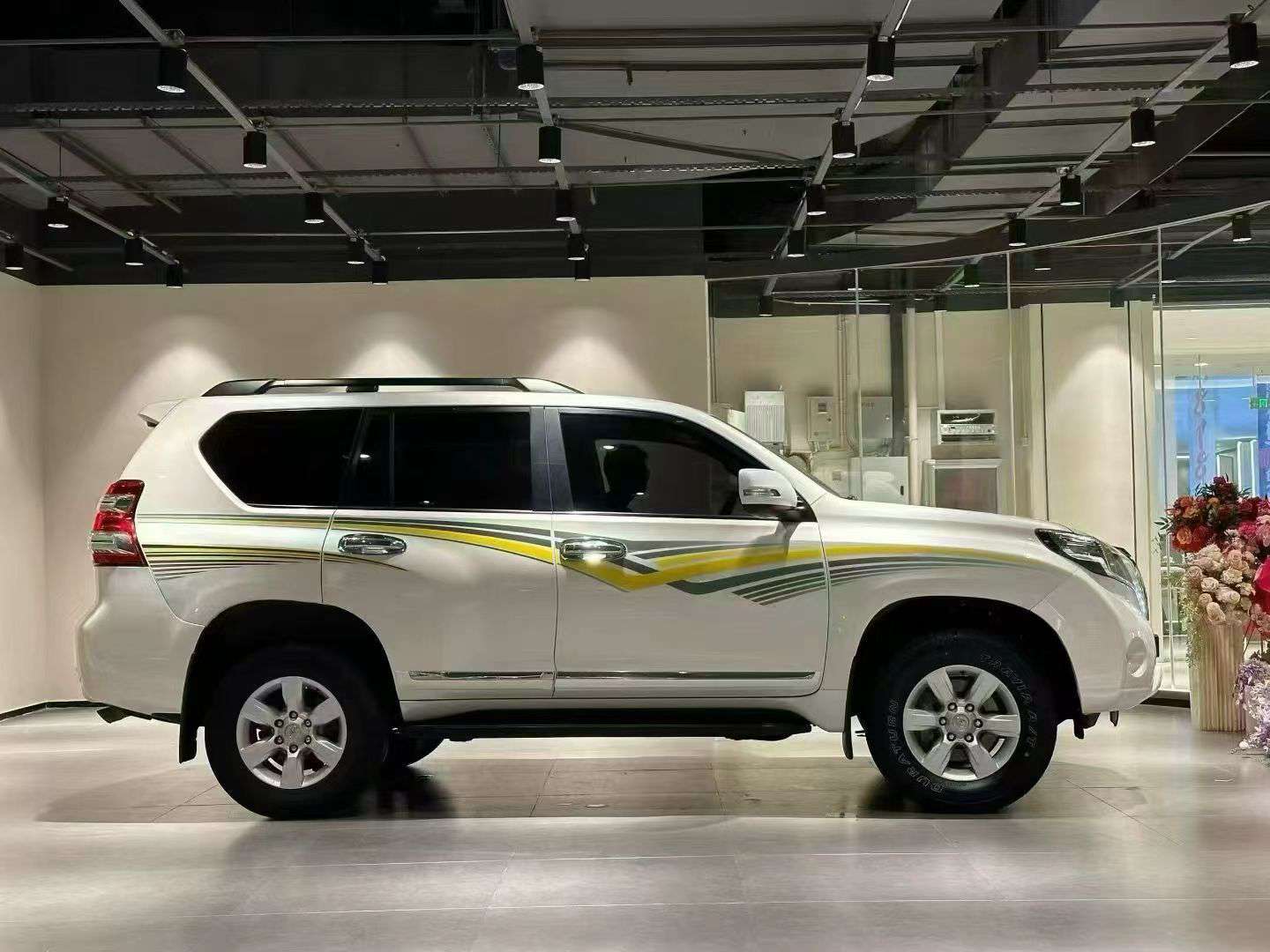 Toyota Prado 2014 2700 China Standard 5 Seats 7