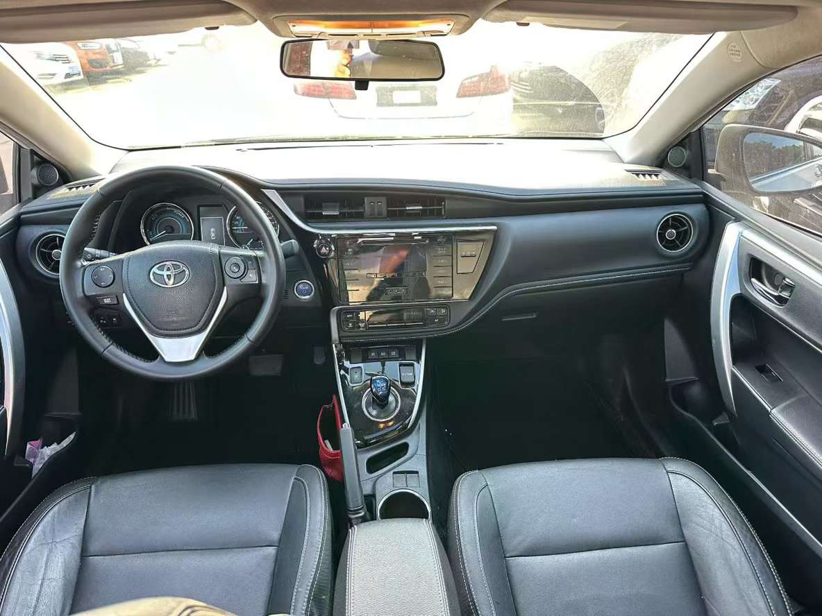 Toyota Corolla 1.8L Automatic Sunroof 8