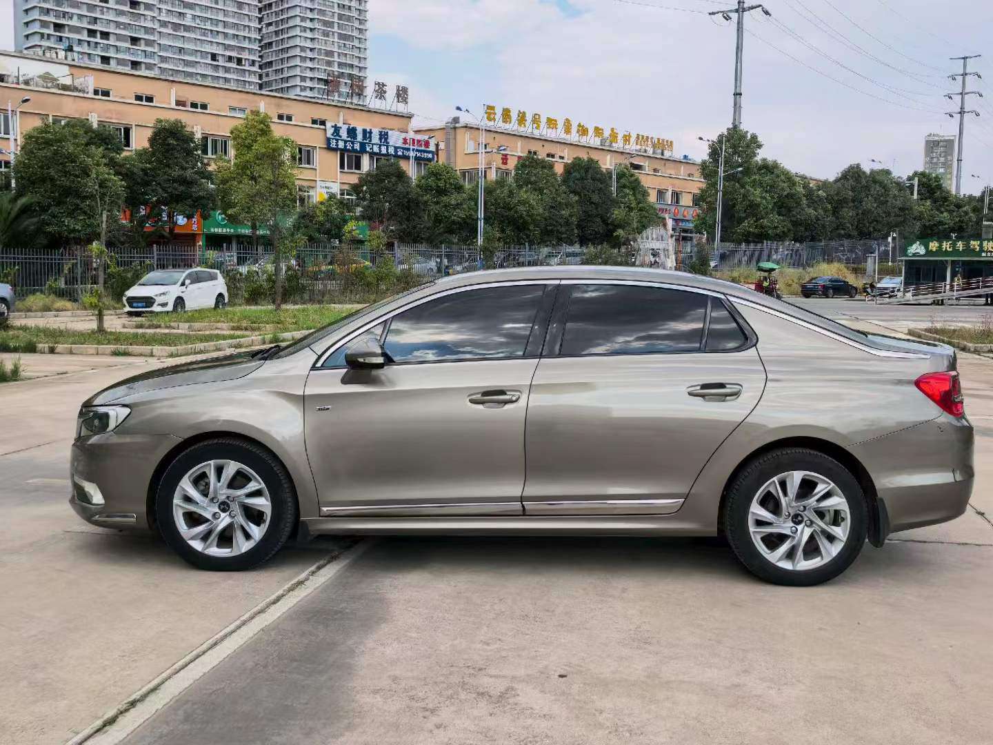Citroën DS5L 9