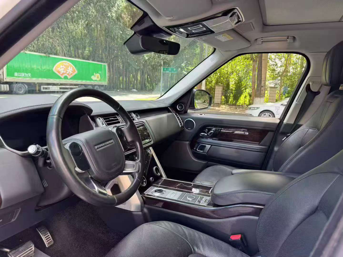 Land Rover Range Rover Vogue 2020 Heritage Extended Classic Edition 3.0T L6+48V 4
