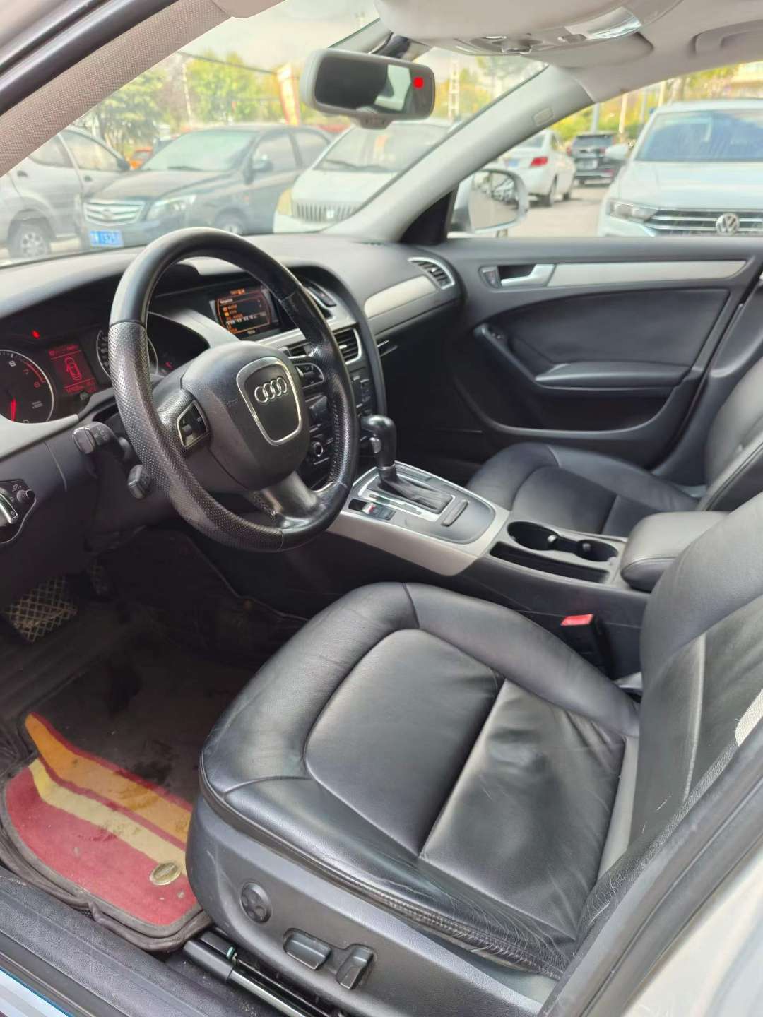 Audi A4L 2010 2.0T Sport High Spec 7
