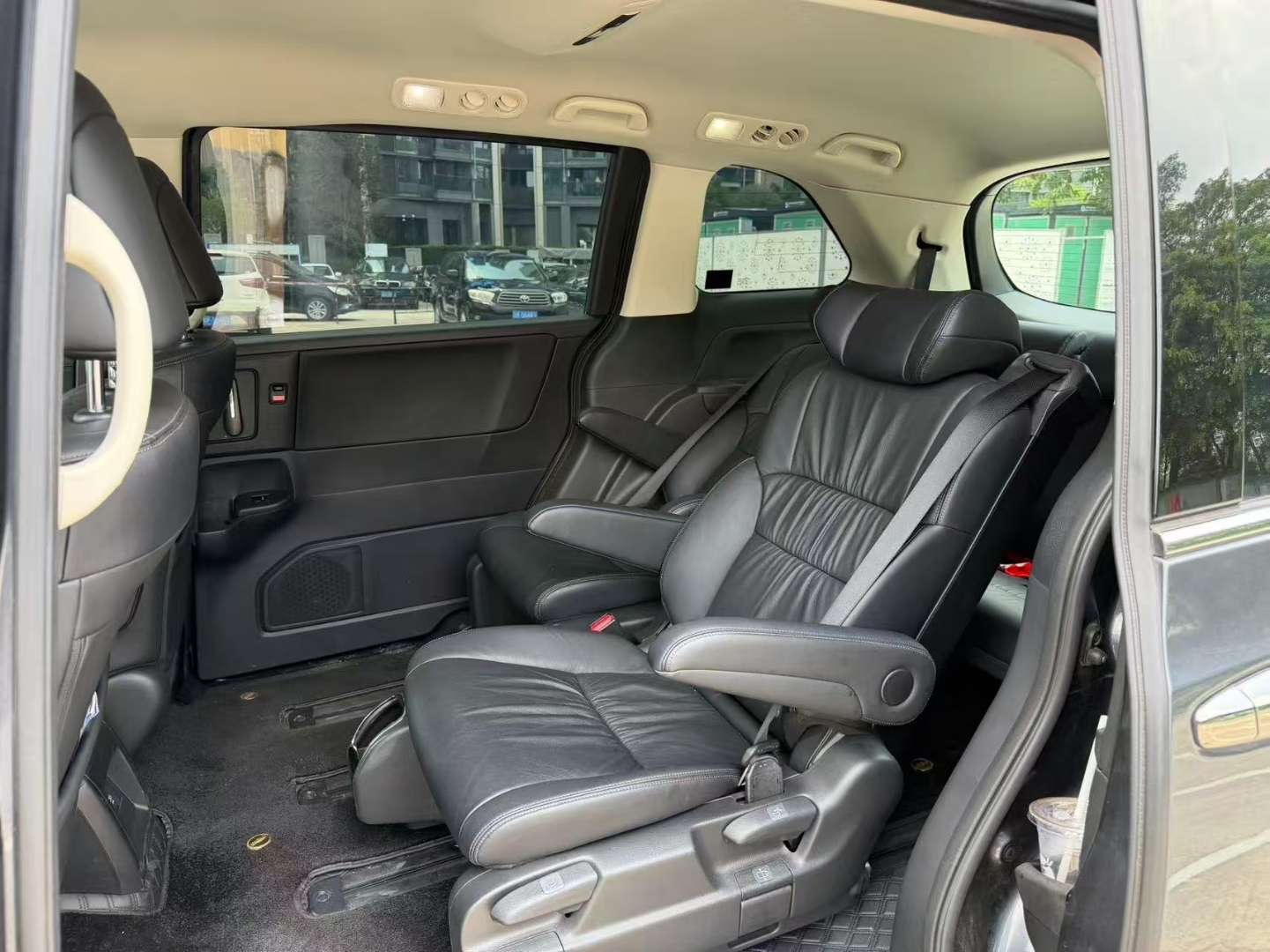 Honda Odyssey 2022 2.0L Hybrid RuiZhiXiang Edition 5