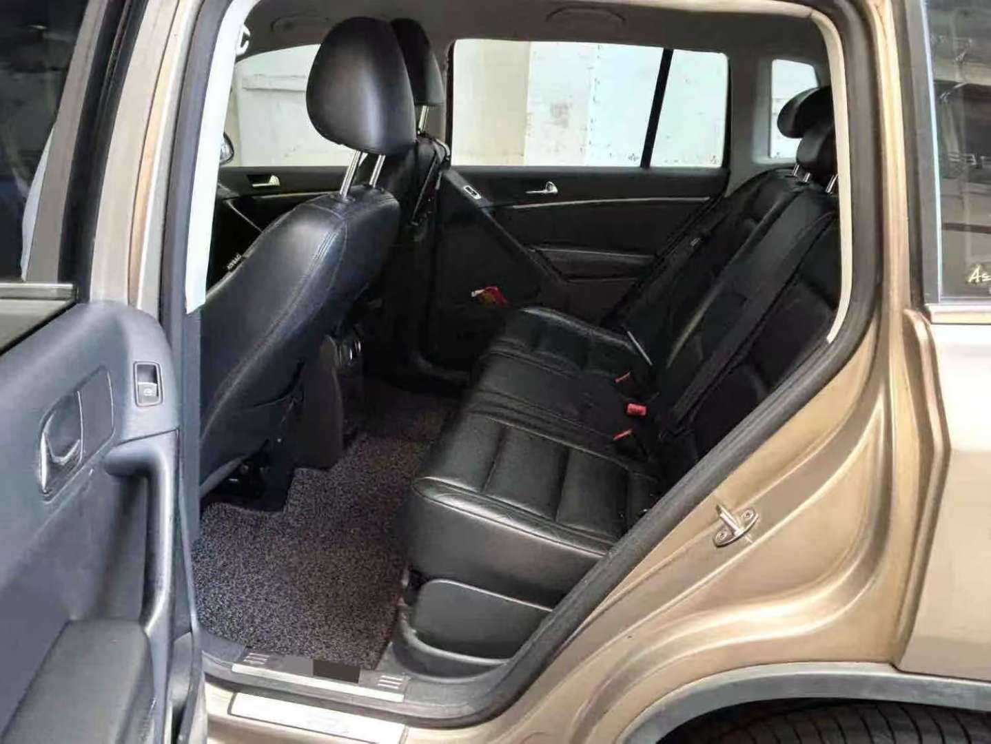 Volkswagen Tiguan 2015 1.8TSI 4WD Comfort Edition 7