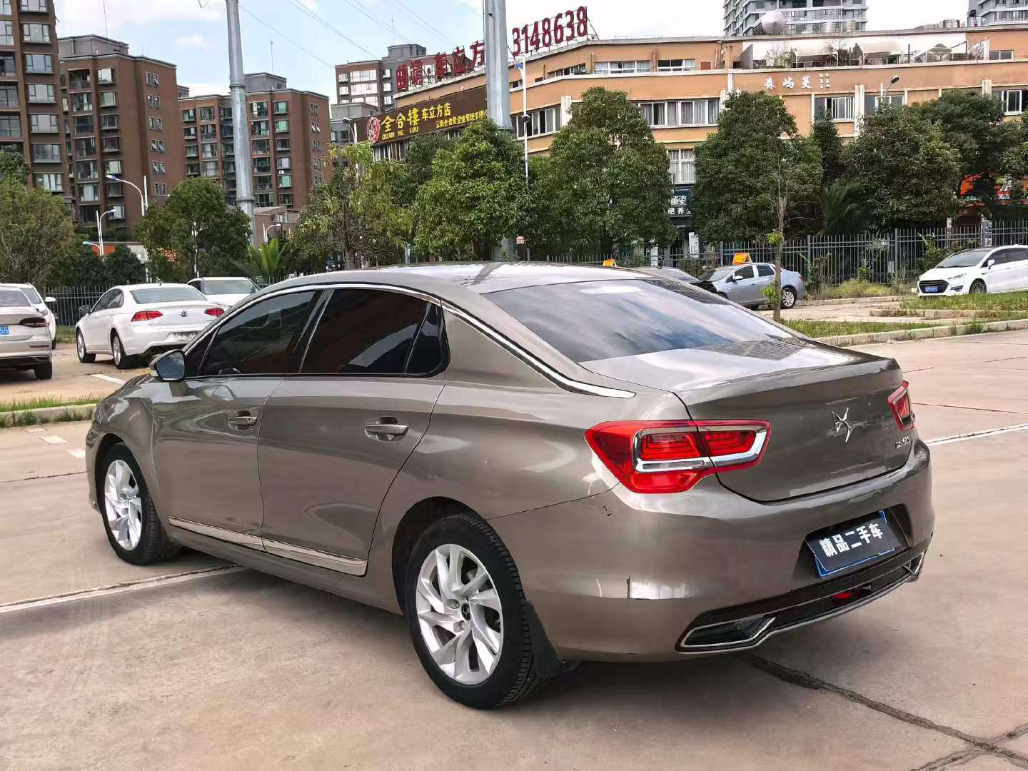 Citroën DS5L 8