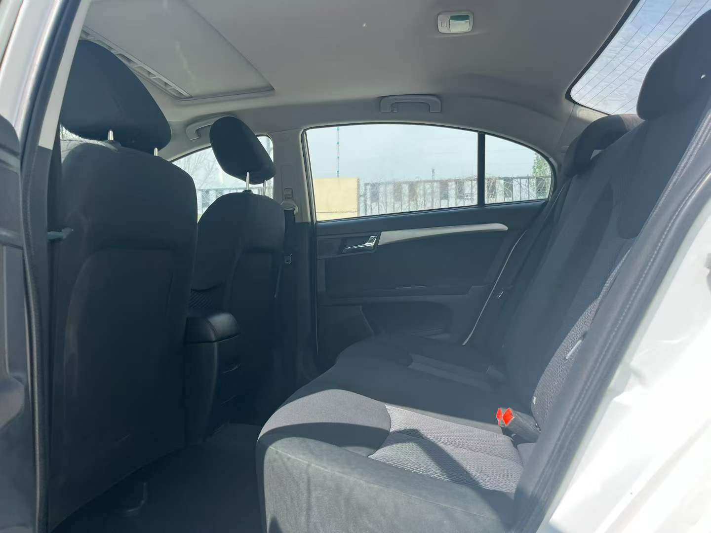 Roewe 350 1.5L Automatic 5