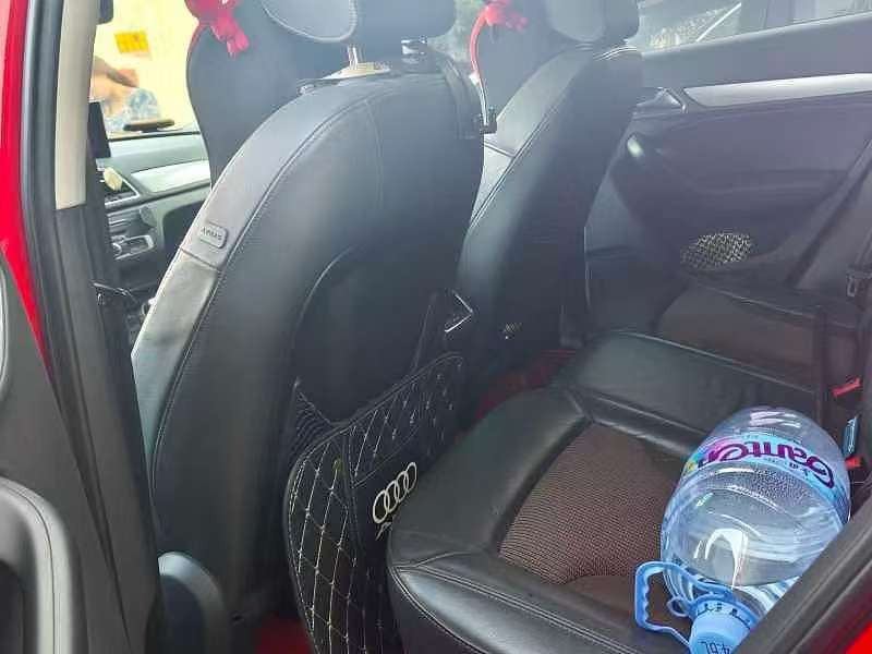 Audi Q3 30 TFSI Fashion 6
