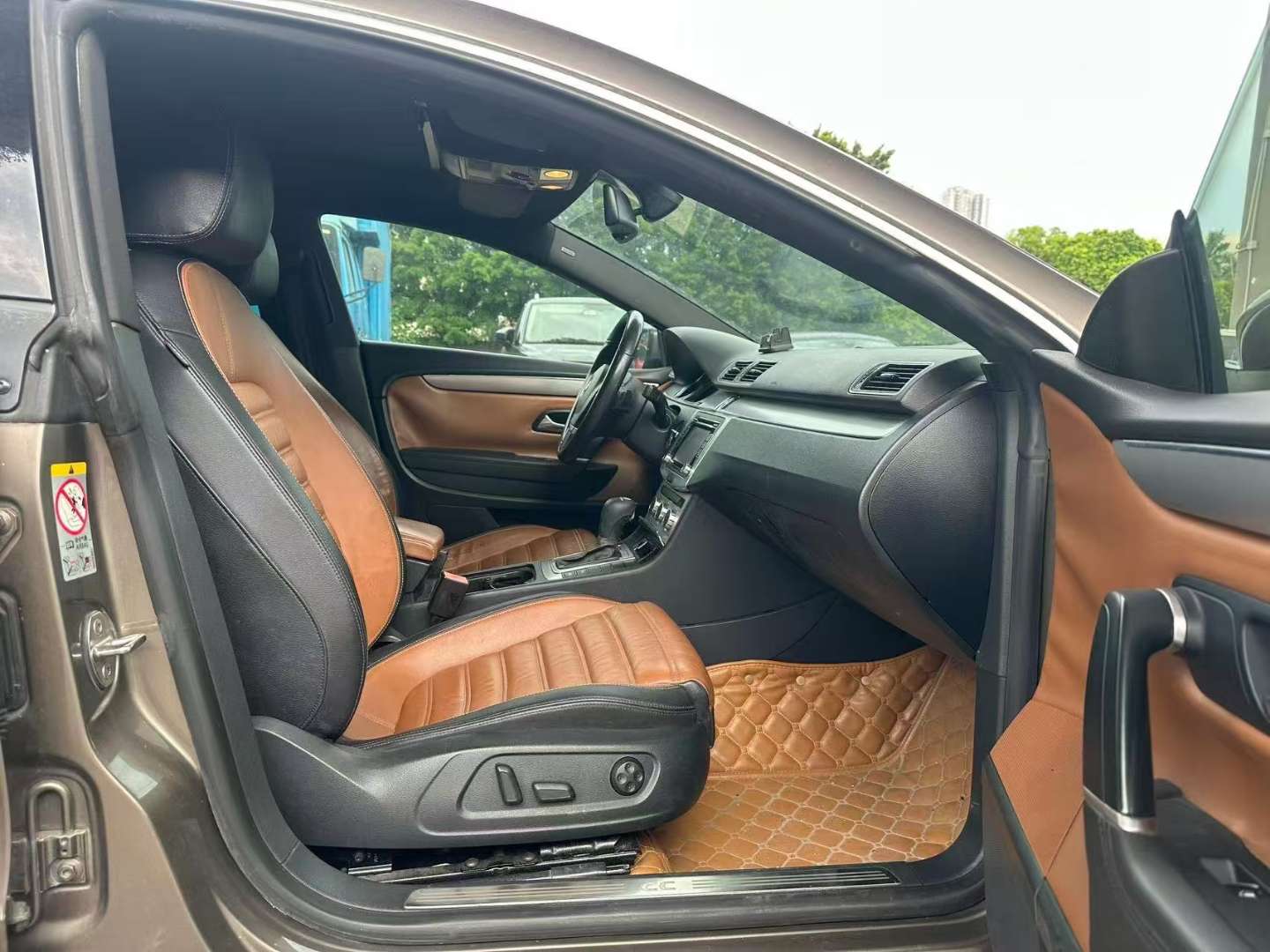 Volkswagen CC 1.8TSI Luxury Edition 6