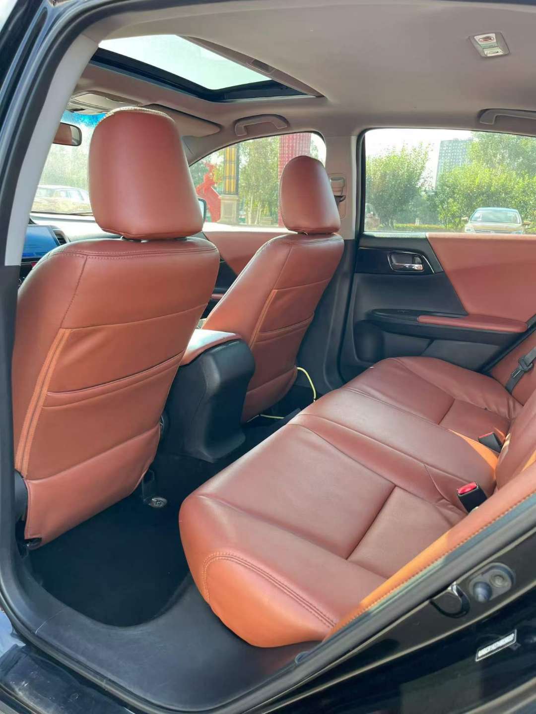 Honda Accord 2017 2.0L Automatic Sunroof Comfort Edition 9