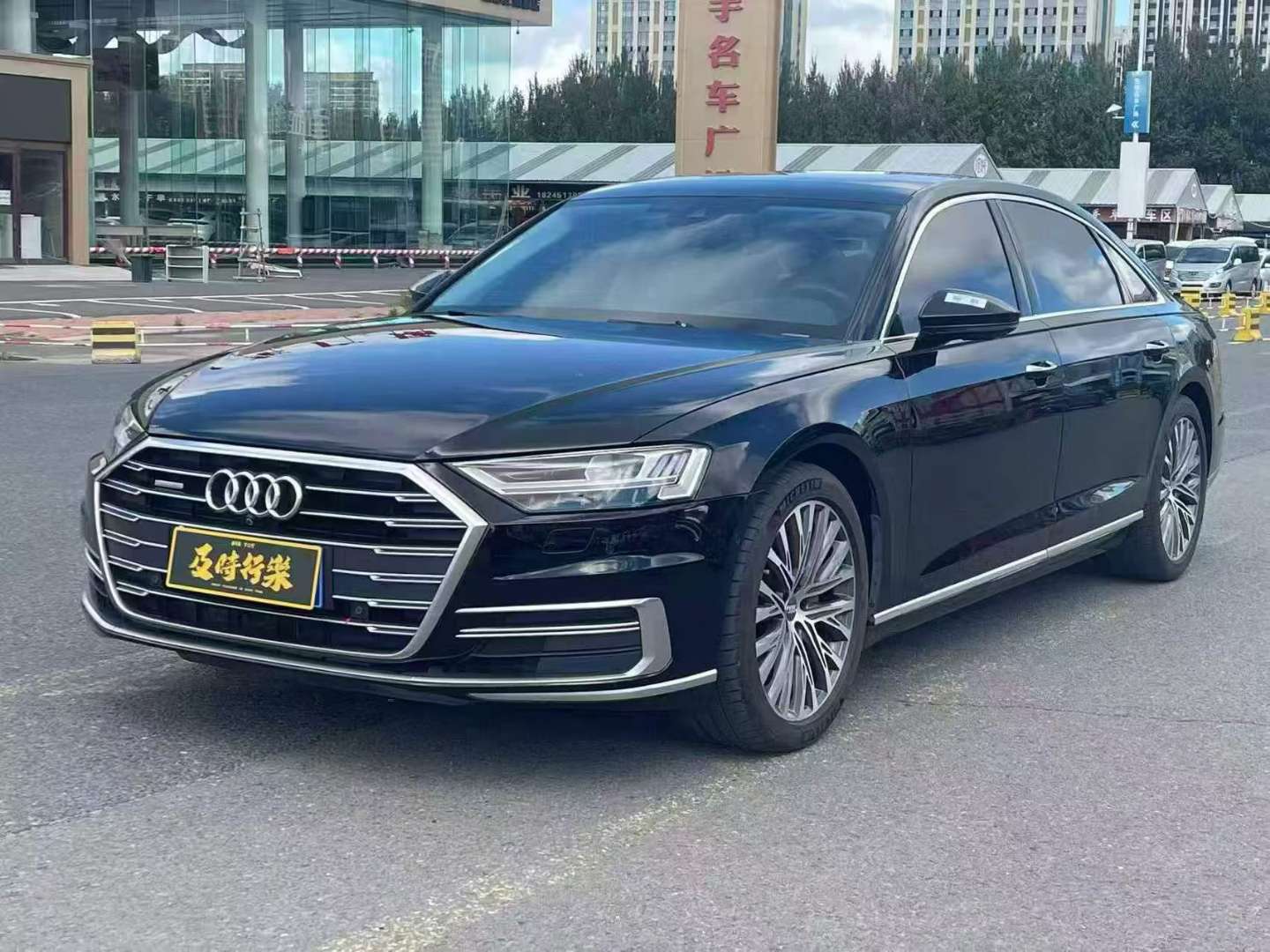 Audi A8L 2019 55 Luxury Edition 3