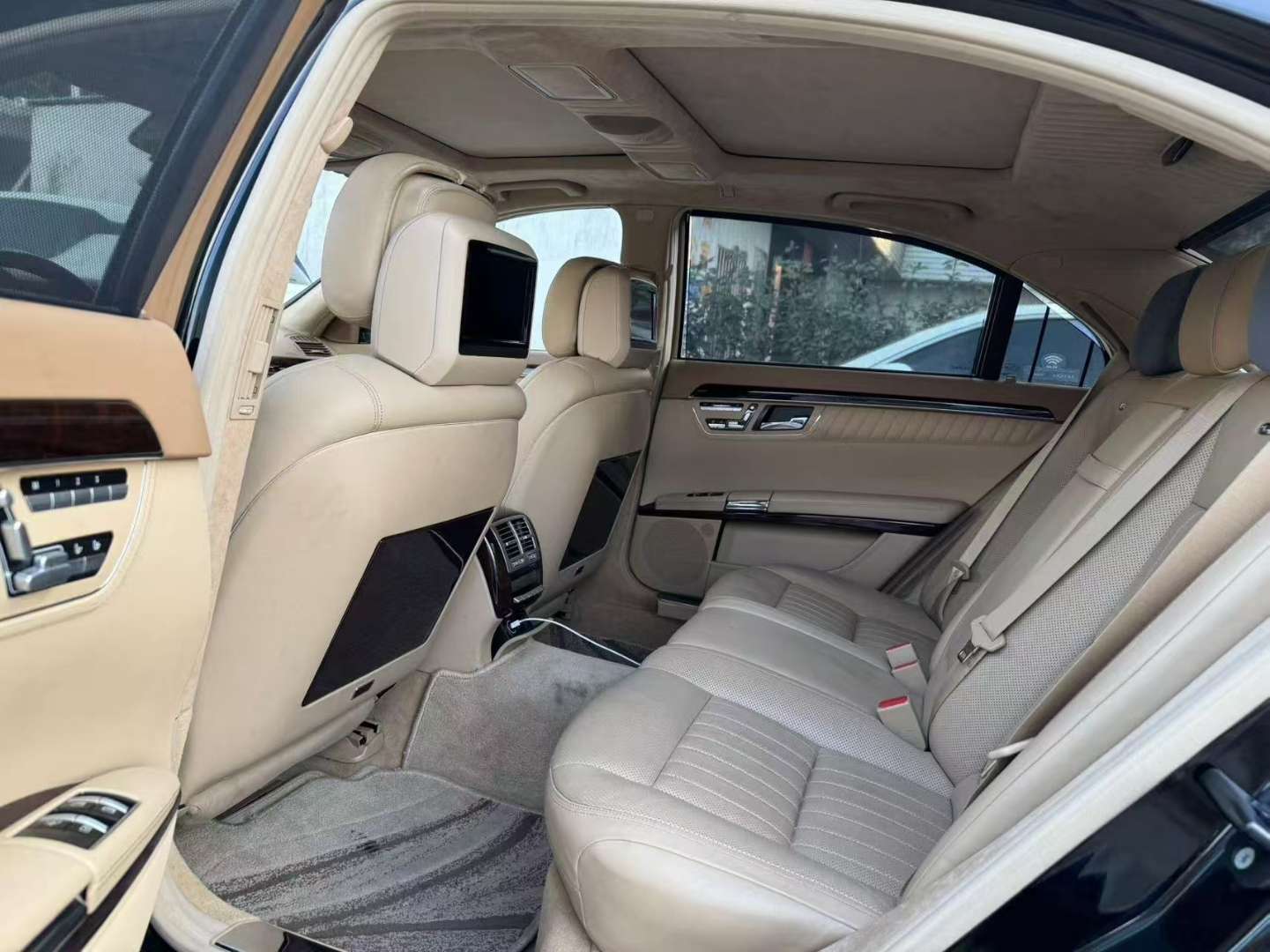 Mercedes-Benz S-Class 6