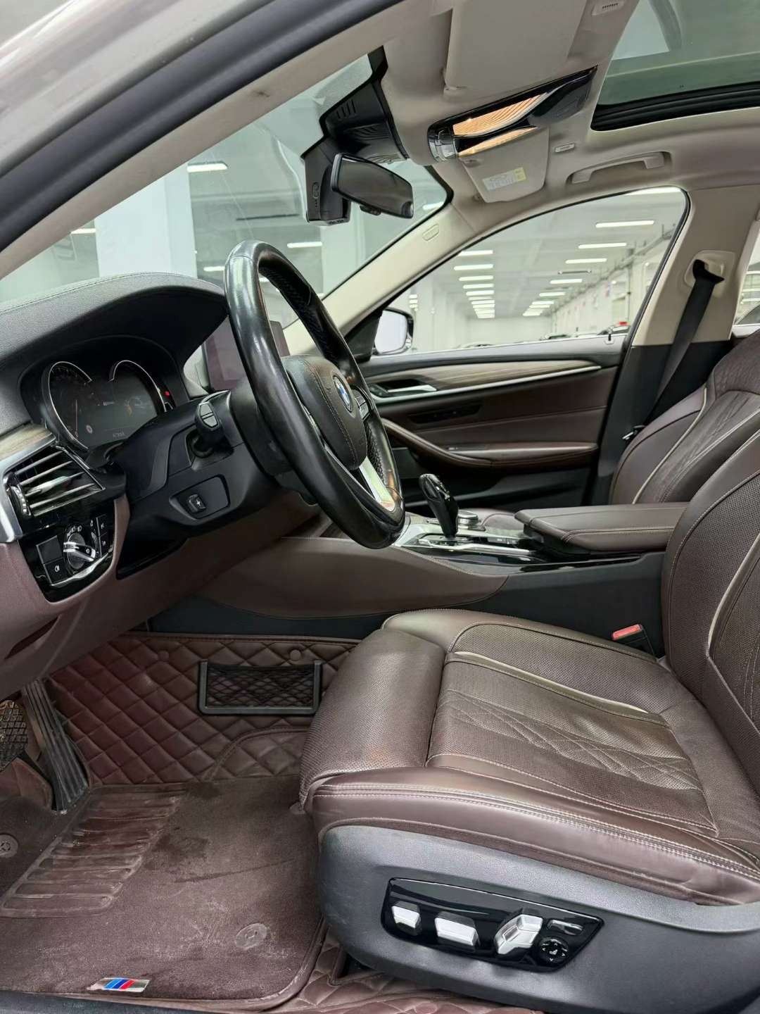 BMW 5 Series 530Le 7