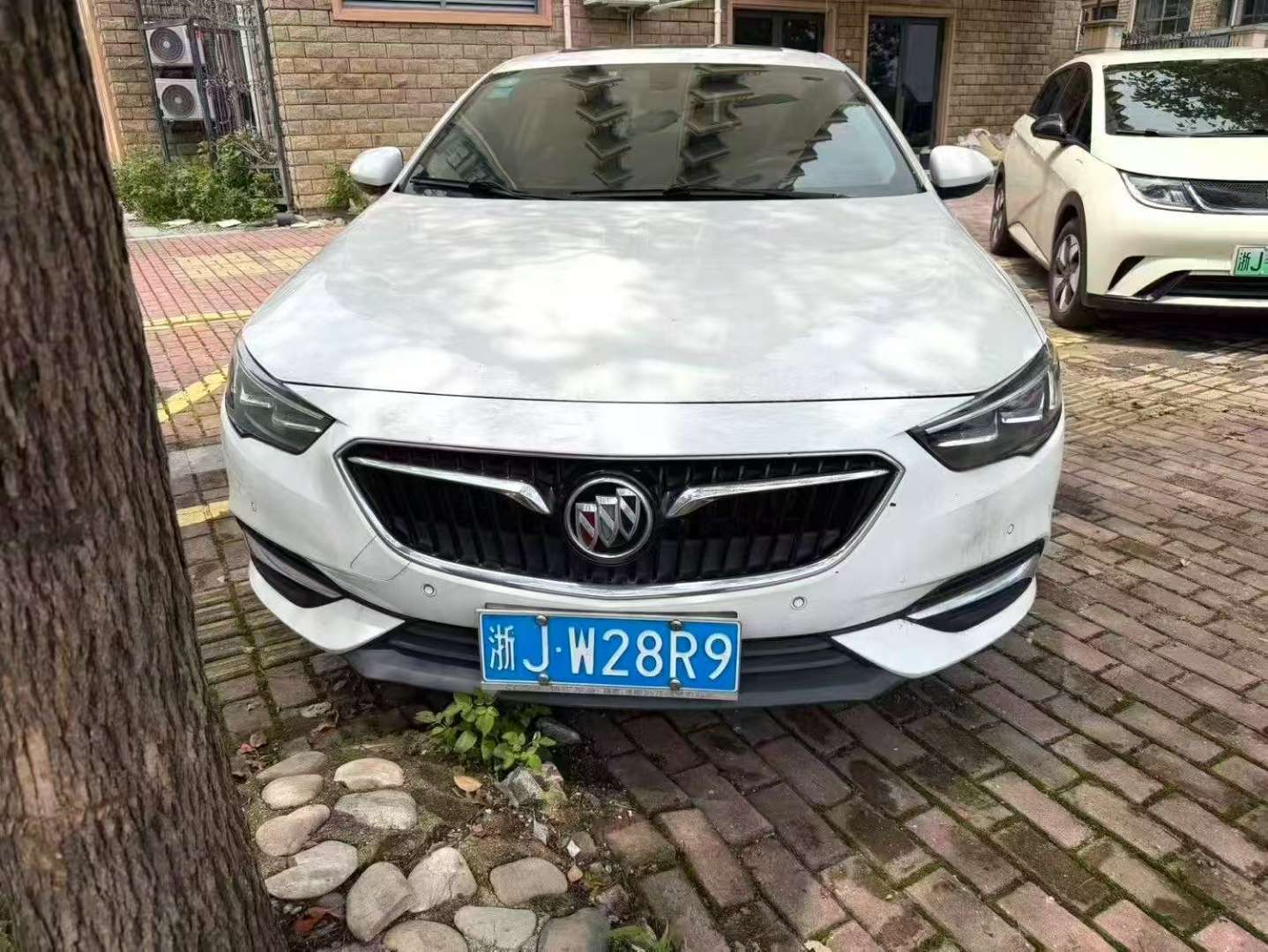 Buick Regal 1.5T Luxury Edition 2