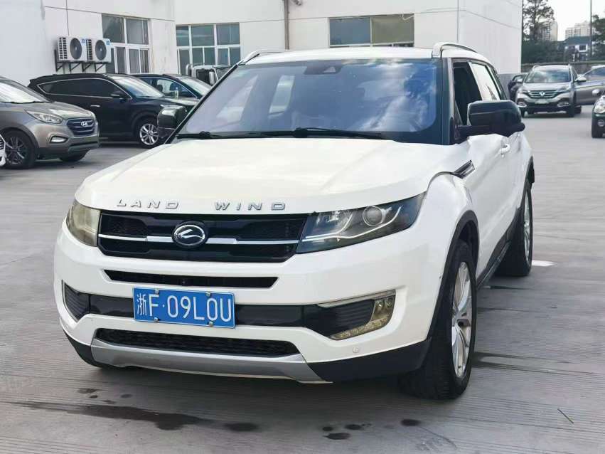 Landwind X7 2016 2.0T Automatic Large Window 3
