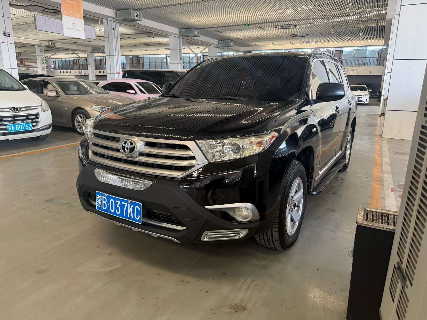 Toyota Highlander 2013 5-Seat 3
