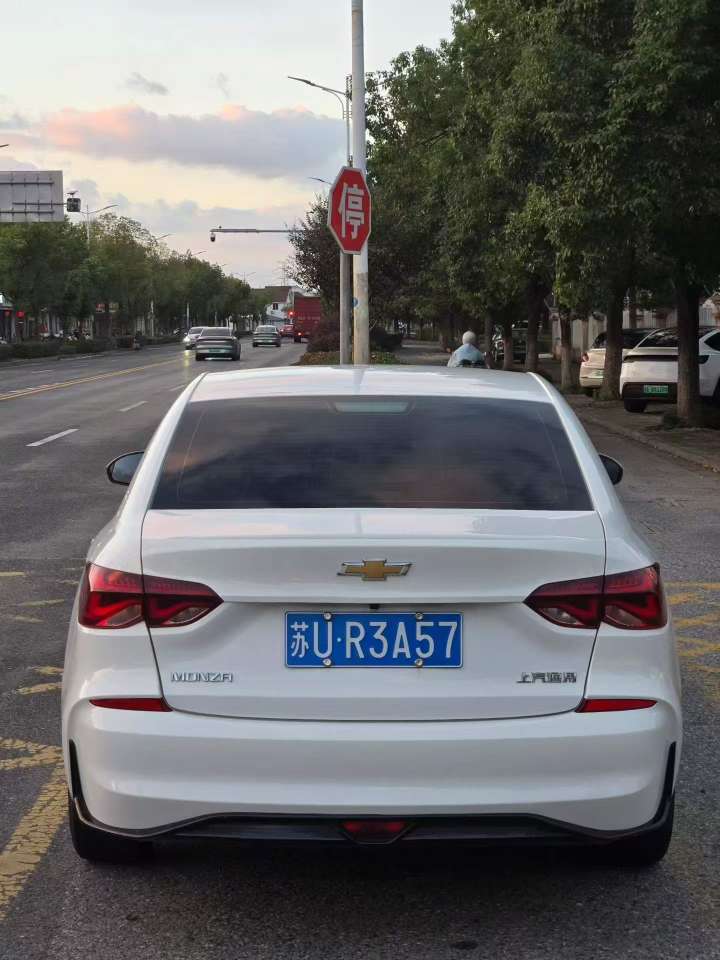 Chevrolet Cruze 5