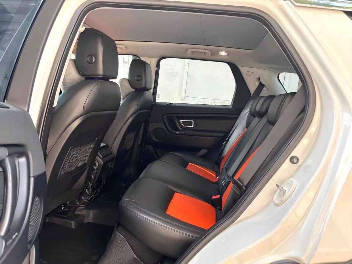Land Rover Discovery Sport 2.0T SE Automatic 6