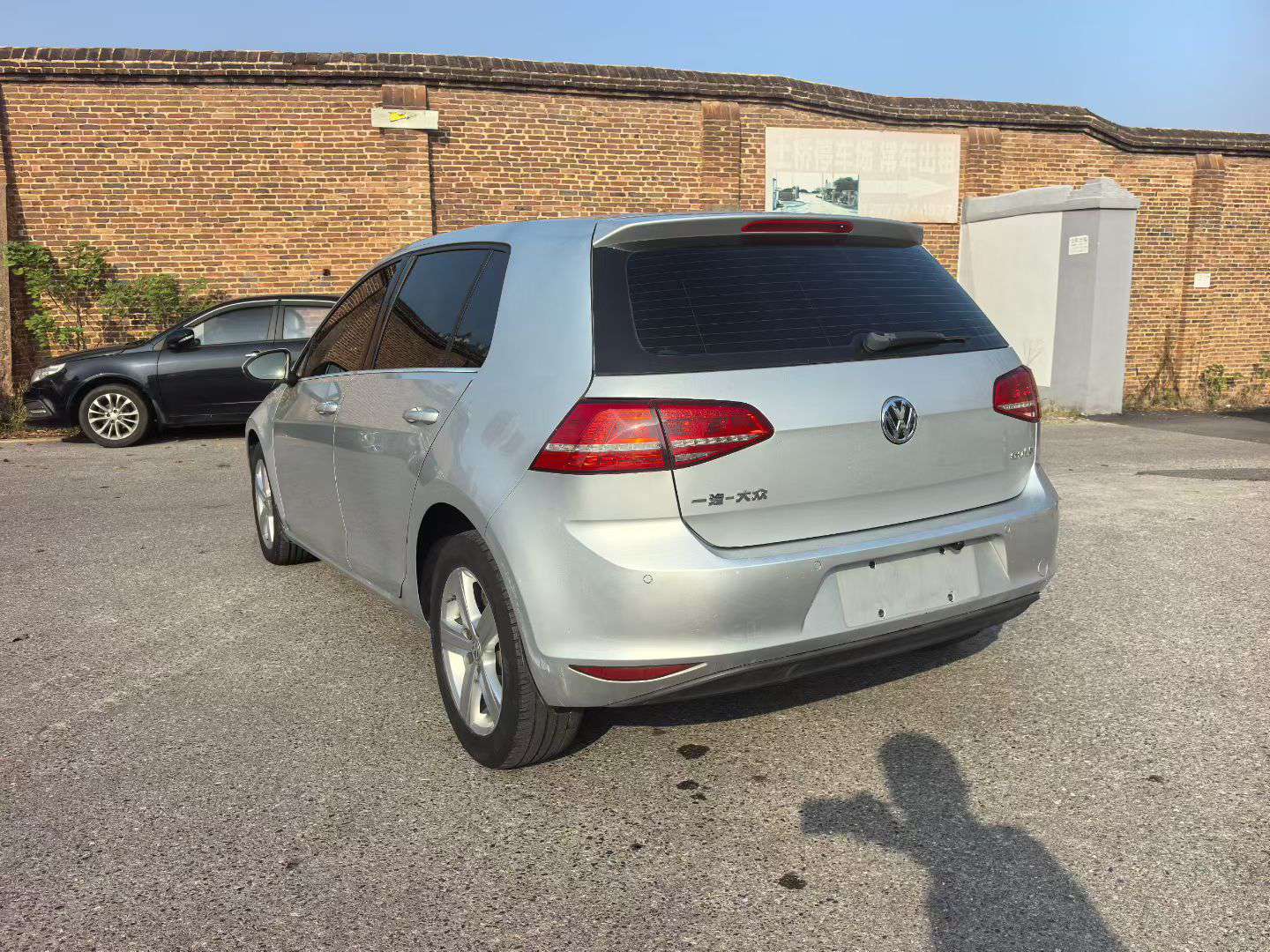Volkswagen Golf 2015 1.6L Automatic Sunroof 8