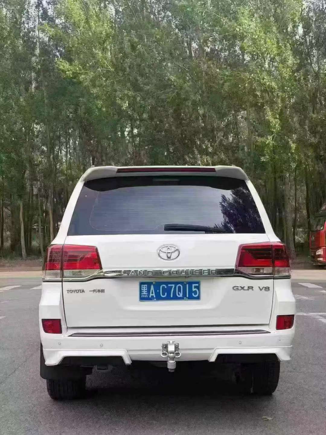 Toyota Land Cruiser 8