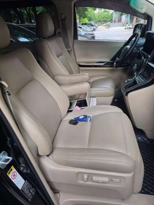 Toyota Alphard 2012 3.5L Luxury 8
