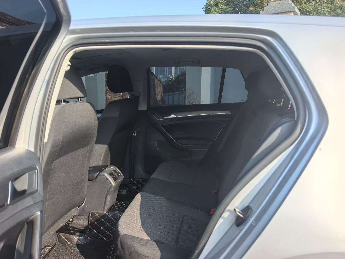 Volkswagen Golf 2015 1.6L Automatic Sunroof 5