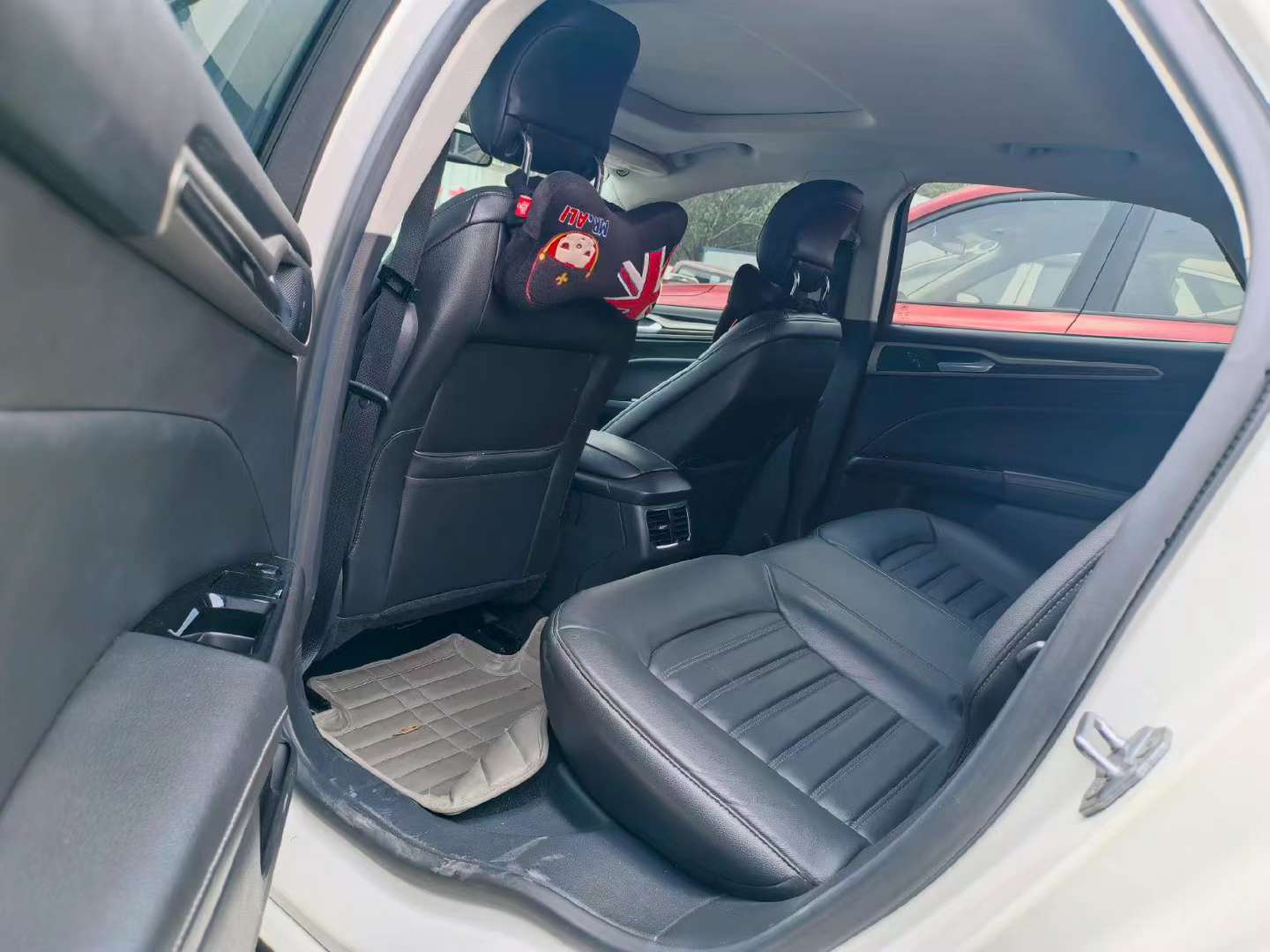Ford Mondeo 2013 2.0L GTDi200 Trend 3