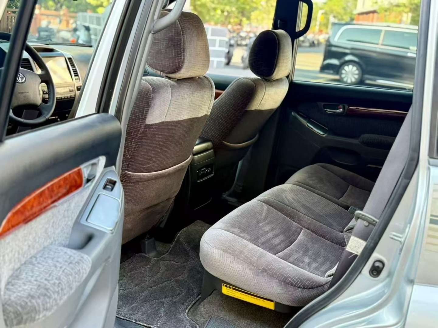 Toyota Prado 2700 GX 6
