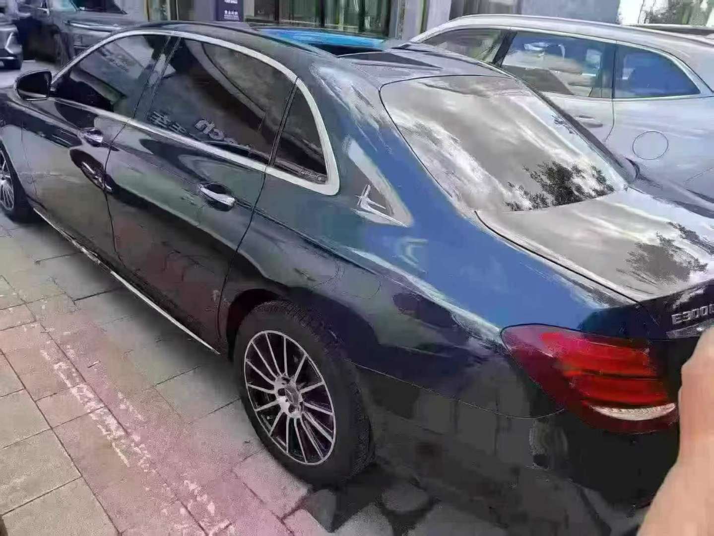 Mercedes-Benz E-Class E200 6