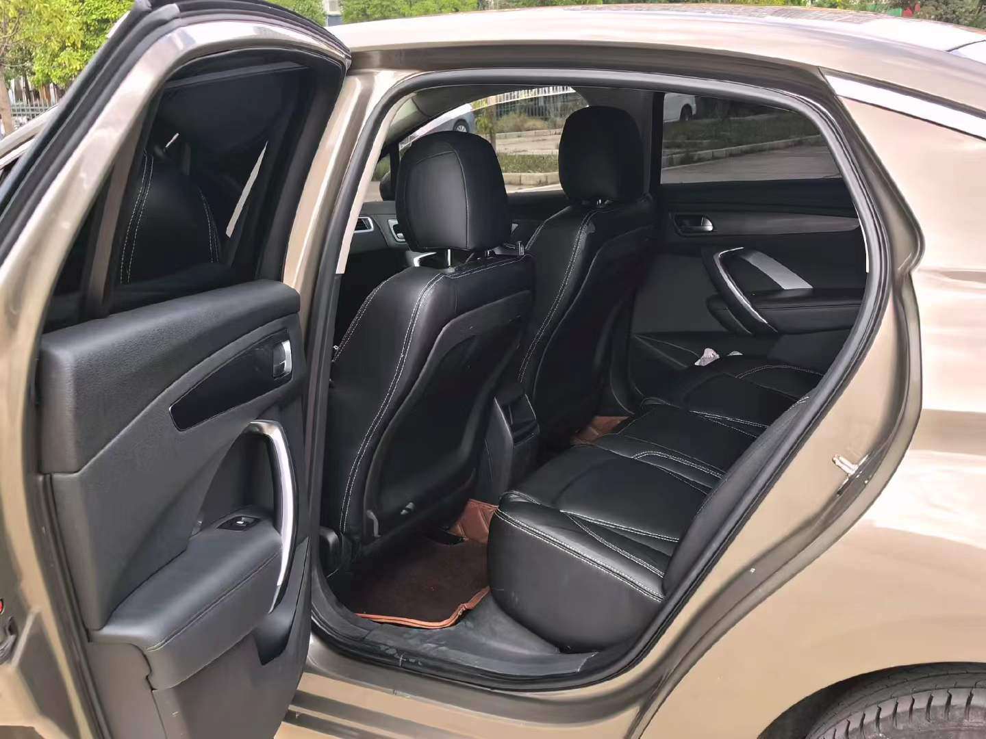 Citroën DS5L 6