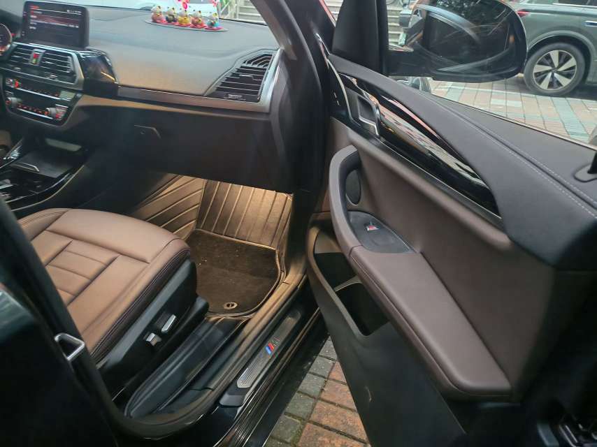 BMW X3 2.0T 25M Sport Package 4