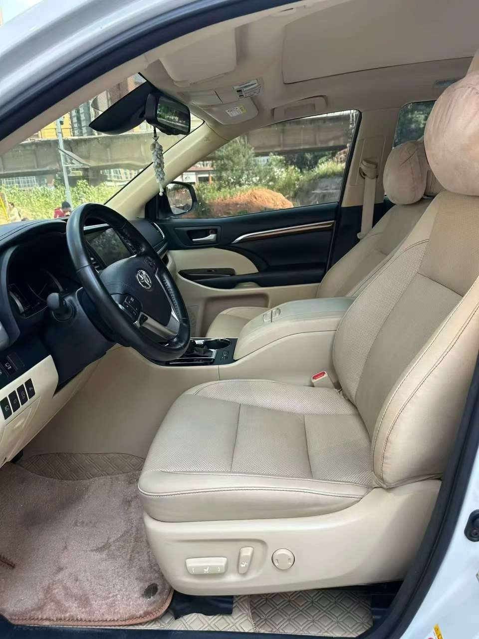 Toyota Highlander Supreme Edition 4